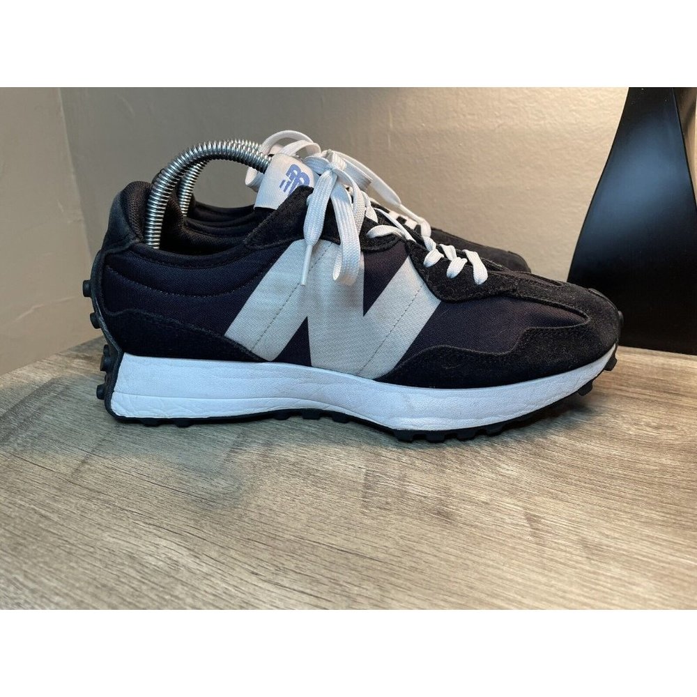 New Balance 327 ‘Black And White’ Men’s Shoes Size 8 or Women’s 9.5